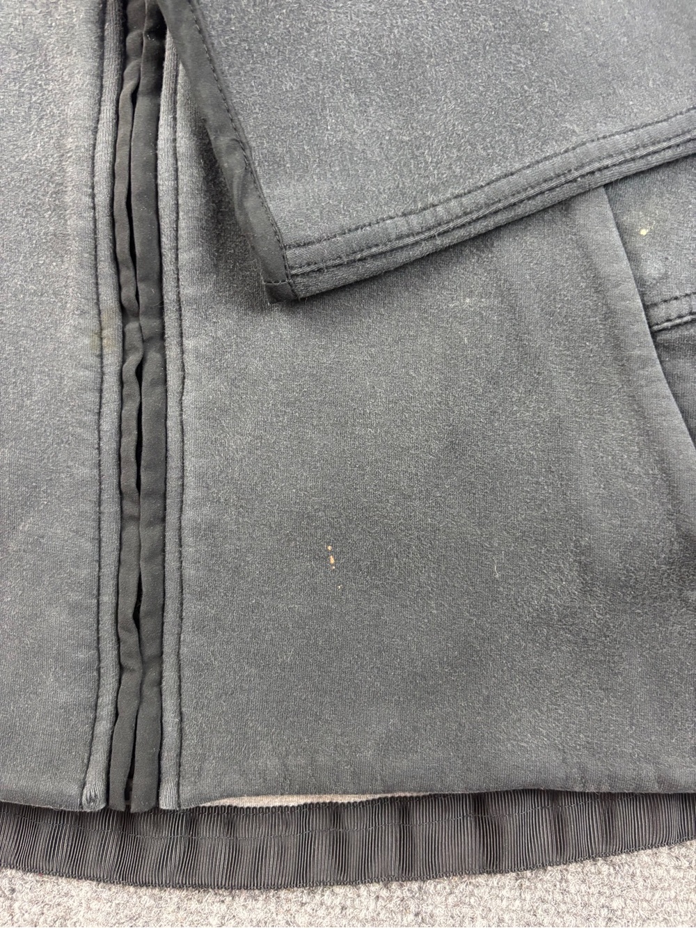 LULULEMON Women’s Black City Bound zip up Hoodie size: 6 - Picture 5 of 9